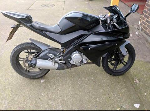Yamaha YZF R125 2010 Motorbike Ready to Go MOT TAX COMMUTER ROAD LEGAL BARGAIN £1000 NO OFFERS