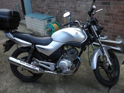 Yamaha YBR 125 29300 mile good runner,recent tyres,new clutch & cable, great for learner ,commuter