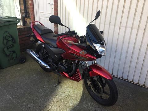 Honda Cbf125 mint con