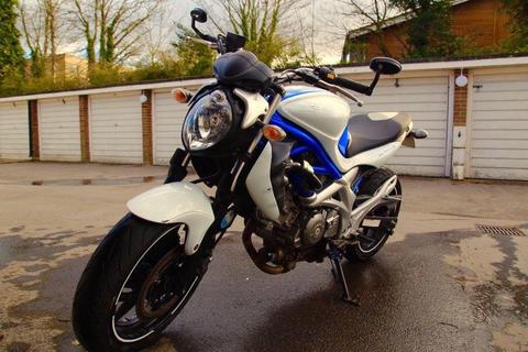 Suzuki gladius , 2009, 8600 Miles