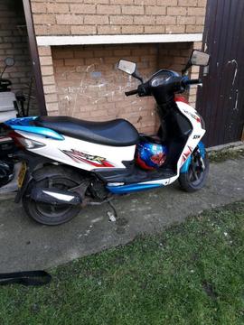 125 moped
