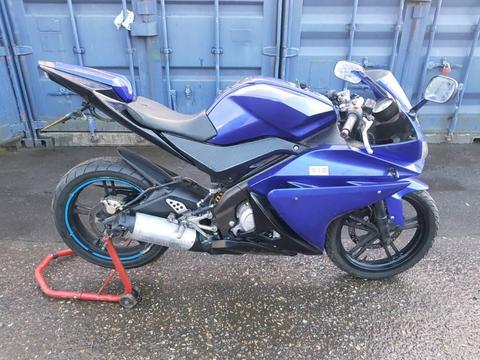 Yamaha yzf r125