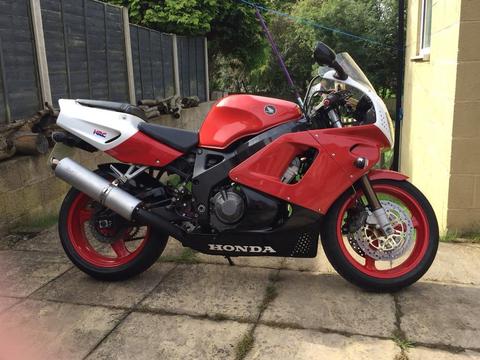 Honda CBR900 Fireblade 1995 part ex / swap