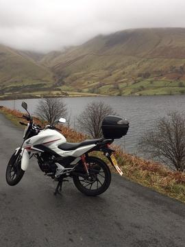 Honda cb125f