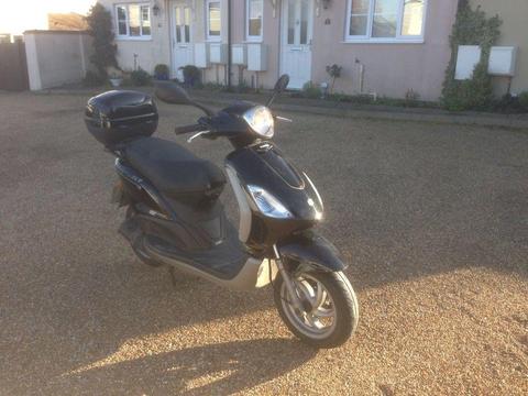 Piaggio fly 2011 low mileage