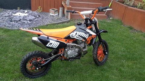 Thumpstar DirtyB 160CC 2017 MODEL Pitbike Dirtbike BRAND NEW Pit bike Off Road Motorcycle £600