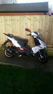Lexmoto fmr 125 scooter