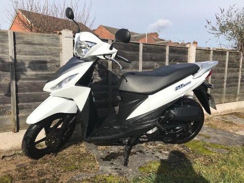 **Brilliant Suzuki Adress nearly new , used 8 months and i brought a car. First owner . New parts.**