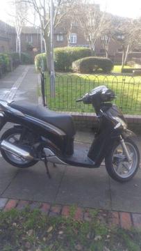 Honda sh 125cc (2011) £700