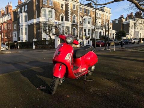 Red Vespa GTS 125 Supersport for sale, full service history and valid MOT