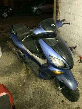 Yamaha maxster 125cc moped spairs or repairs, engine is mint