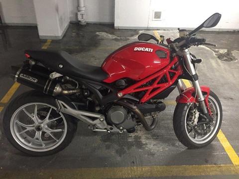 2010 Ducati Monster 1100M in very good condition