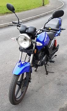 125cc Sinnis Max 2 motorbike