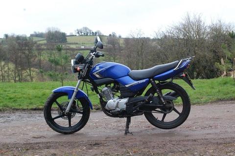 Yamaha YBR 125, 9 months MOT, 15,300 miles, no problems, need to sell as buying van