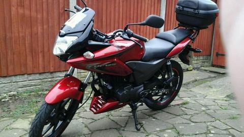 Honda cbf 125 in fantastic condition and we'll look after all paper work and Honda booklet