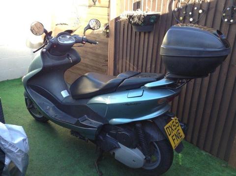 Yamaha yp 125 mint condition only 5000 miles genuine bike