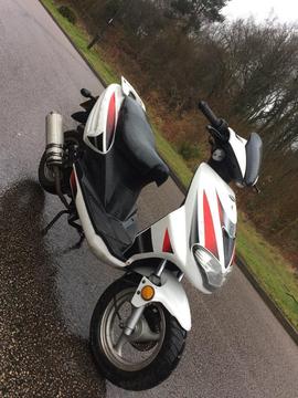 Lintex 50cc moped