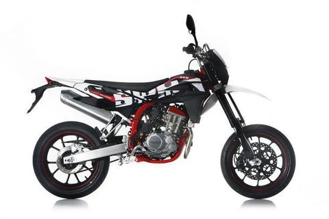 SWM SM125R *8.9% APR FINANCE AVAILABLE, £100 DEPOSIT, UK DELIVERY*