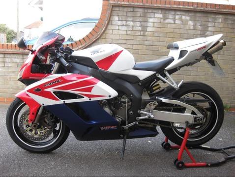 CBR1000rr 2004 HRC colours