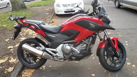 HONDA DCT MOTORCYCLE 700cc 2012, LOW MILEAGE.TWIST AND GO