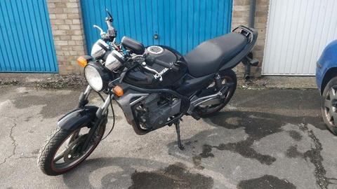 Kawasaki ER 500 Mot with Previous MOTs A2 RESTRICTED (COMPLIANT) WITH LOTS OF SPARES