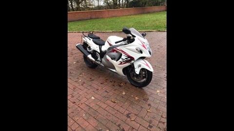 2008 58 Susuki Hayabusa 1300 GSX RK8, with full luggage pack, only 12600 miles, 9 mth mot