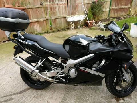 Cbr600 in imaculate condition with full service history very low mileage plus extras