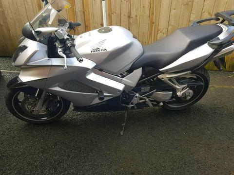 Honda vfr 800 vtec