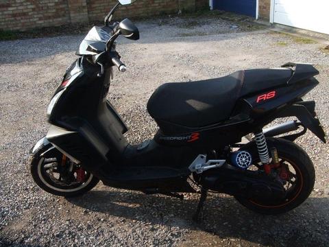 PEUGEOT SPEEDFIGHT 3 RS 50cc MOPED SCOOTER WITH 1 YEAR MOT