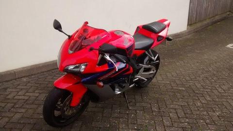 CBR 1000RR Fireblade 2005, VGC, PSH, Low miles. LOWEST PRICE DEVON/CORNWALL, GSXR, R1, ZX10,DAYTONA