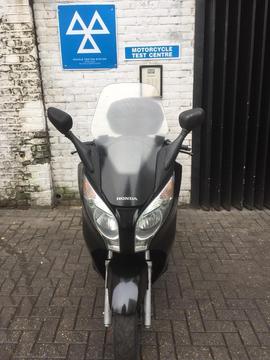 Honda S-Wing Fes125 Ie 2008 in Black in very good condition not Forza xmax burgman x9
