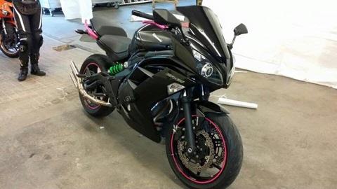 Kawasaki ER-6F ABS ex650E***Low millage***All pink accessories are removable