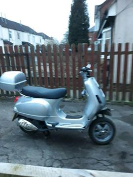 125c vespa 2010