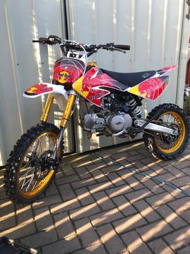 *** Lovely M2R 140 Pit Bike ***