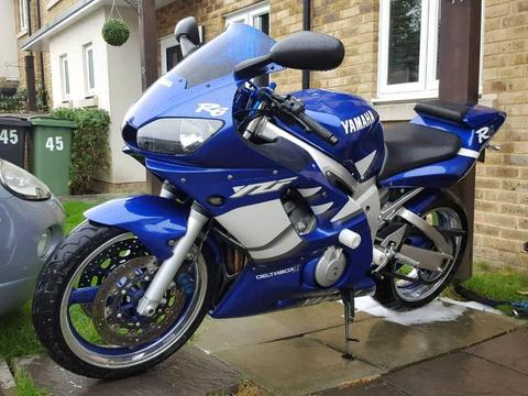 Yamaha R6 5eb. Low miles great condition