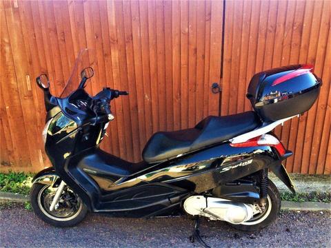 HONDA FES 125 SWING ABS 2014 CHEAP PERFECT CONDITION WITH NEW MOT HAVE TO SEE BEST OFFER !!!
