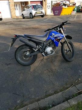 Yamaha xt125r