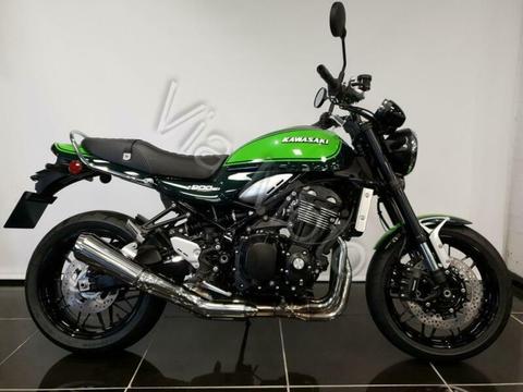 NEW KAWASAKI Z900RS SPECIAL In Green with Grab Rail,White Graphics