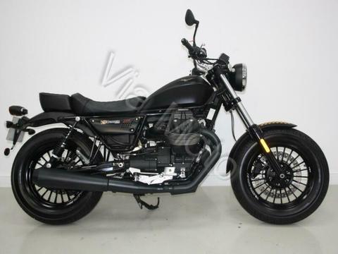 MOTO GUZZI V9 BOBBER 2017 - 300 Miles