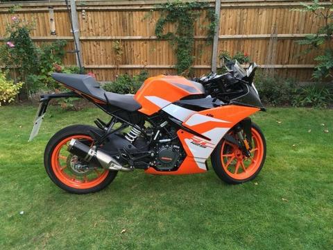 KTM RC 125 ABS 2017 (67) **Still Under Warranty + Very Low Mileage (283 miles)**