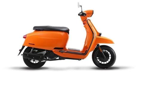 Lambretta V50 Special Scooter Twist and go Moped learner legal