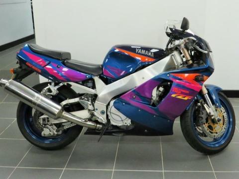 2000 W YAMAHA YZF 750 R IN STUNNING BLUE PEACOCK COLOUR SCHEME VERY LOW MILES