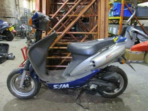 SYM JET 100 SCOOTER 2002 SOLD FOR PROJECT SPARES ONLY PLEASE READ !!!