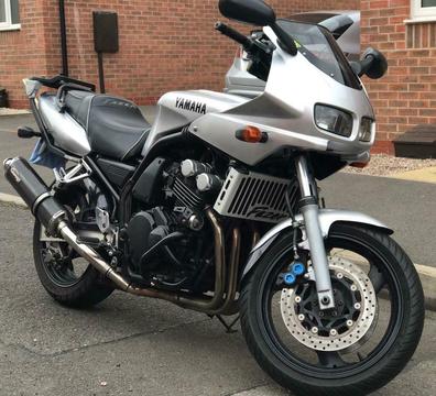 Yamaha Fazer 600. With Sat Nav, Spotlights and lots more