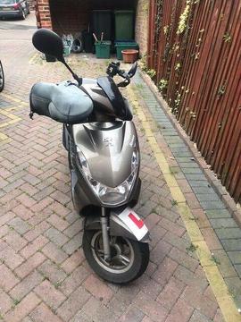 2016 Peugeot Kisbee scooter 100cc - good condition - 11000 miles - 1 owner